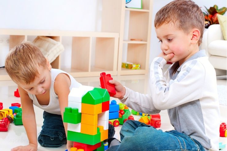 Cómo elegir juguetes seguros para niños pequeños | Juego de bloques grandes y seguros para niños pequeños