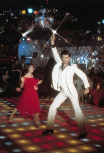 John Travolta y Karen Lynn Gorney en Fiebre del sábado noche (1977)