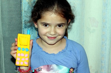 'Juan sin móvil', ¿A qué edad debe un niño tener su primer móvil?