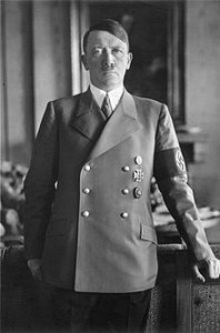 Retrato oficial de Hitler en la cancillería (1938). Retrato oficial de Hitler en la cancillería (1938).