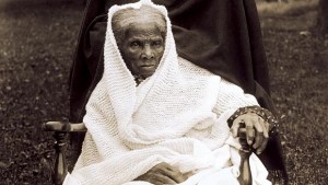 Cuentos de buenas noches para niñas rebeldes. Harriet Tubman, en una fotografía de 1910