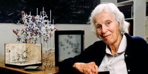 Dorothy Hodgkin, bioquímica y cristalógrafa, en 1989
