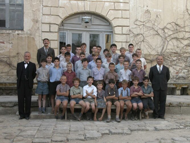 Cómo trabajar la autoestima en niños | Fotograma de la película Los chicos del coro (2004)