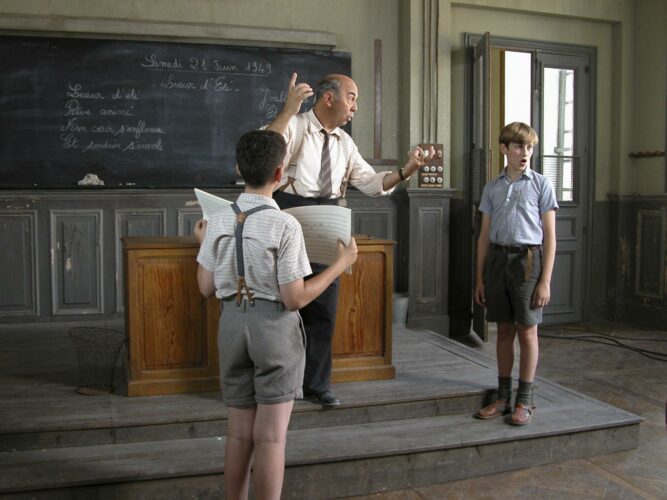 Fotograma de la película Los chicos del coro (2004)