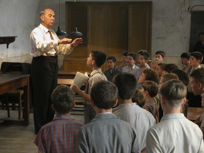 Cómo trabajar la autoestima en niños | Fotograma de la película Los chicos del coro (2004)