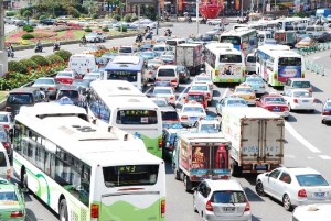 Tráfico en Shanghai. © ONU-Hábitat