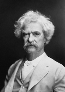 Mark Twain. Fotografía de A. F. Bradley (Nueva York, 1907).