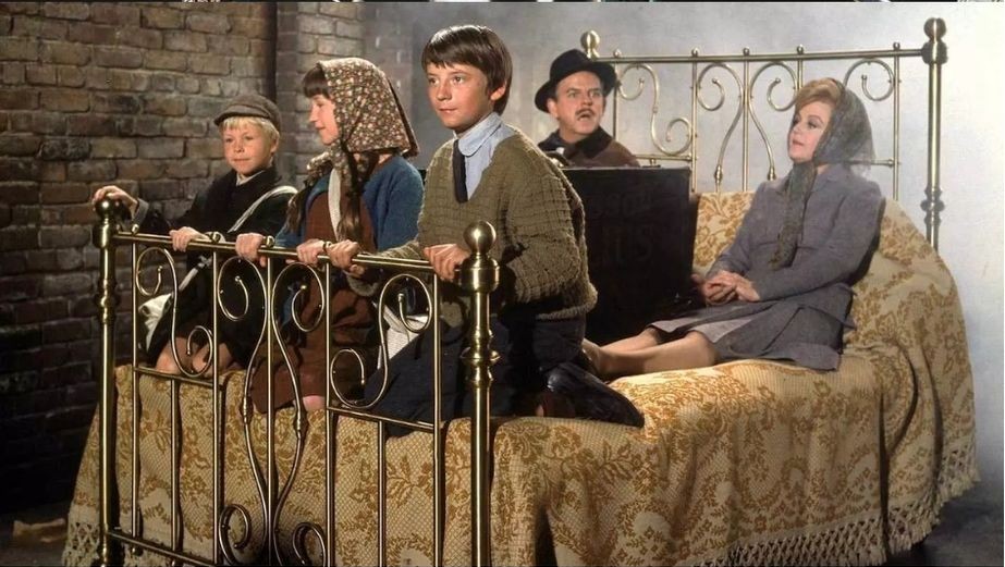 La bruja novata 1971 fantasía niños