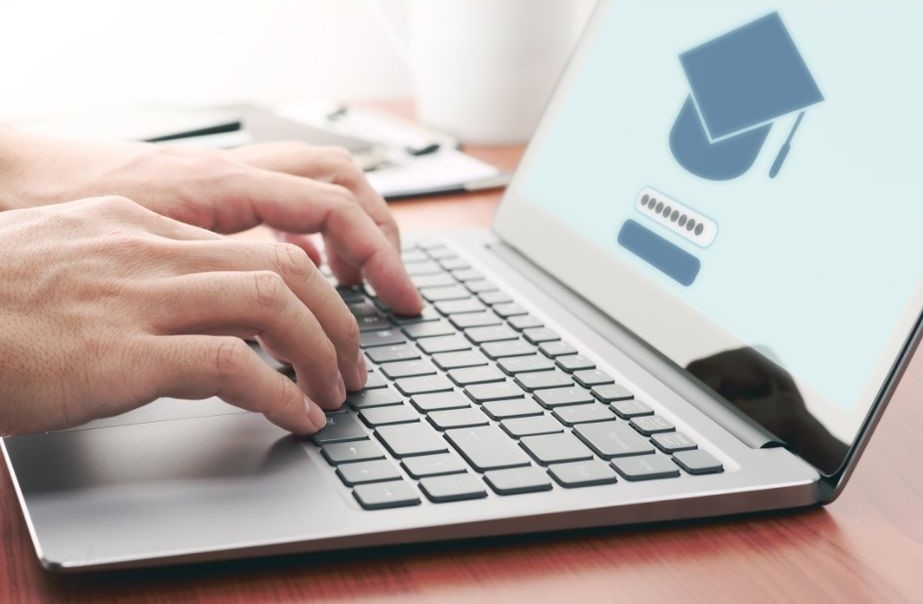 Aula virtual con recursos educativos para docentes